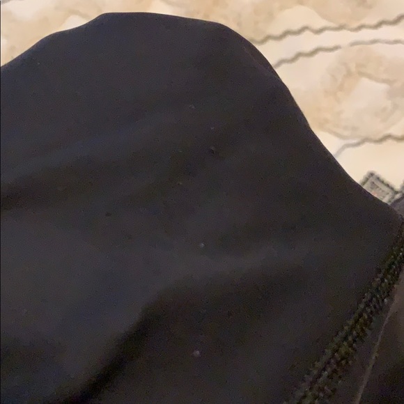 Black Under Armour Spandex Shorts - Picture 5 of 5